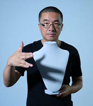 蘇丹專訪 ：之所以經(jīng)典，是因?yàn)椴徘榕c極致